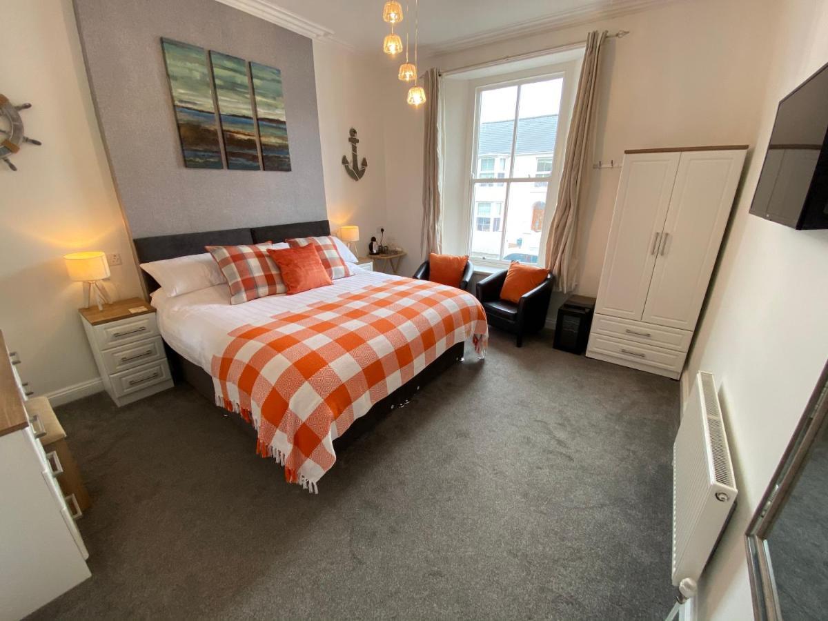 Coach Guest House Tenby Exteriér fotografie